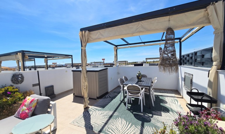 Venta - Townhouse * -
Ciudad Quesada * - Doña Pepa *