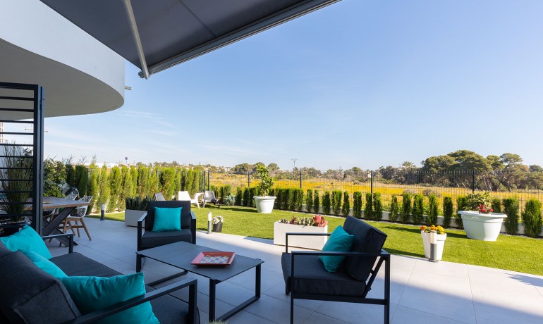 Sale - Apartment / Flat -
Torrevieja - Rocio del Mar