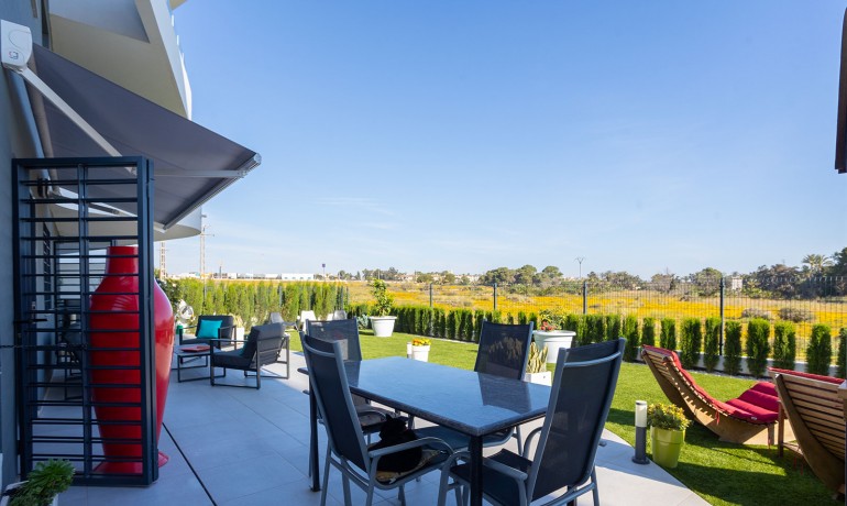 Sale - Apartment / Flat -
Torrevieja - Rocio del Mar