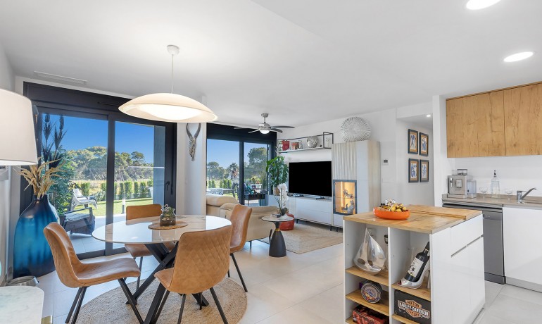 Sale - Apartment / Flat -
Torrevieja - Rocio del Mar