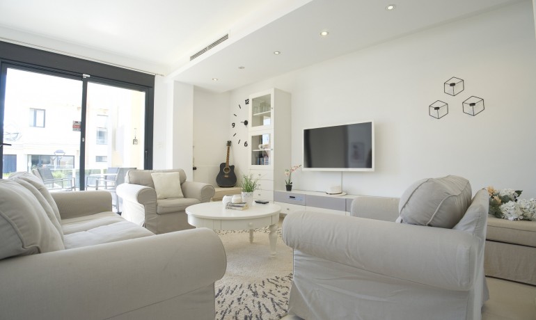 Sale - House -
Orihuela Costa* - La Zenia