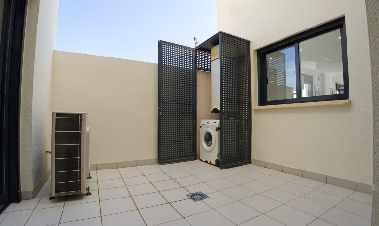 Sale - House -
Orihuela Costa* - La Zenia