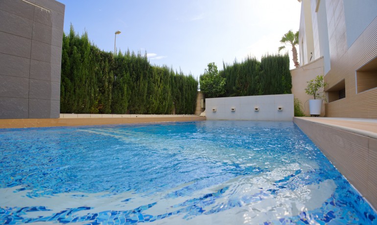 Sale - House -
Orihuela Costa* - La Zenia