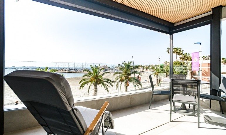 Venta - Apartamento / piso -
LO PAGÁN