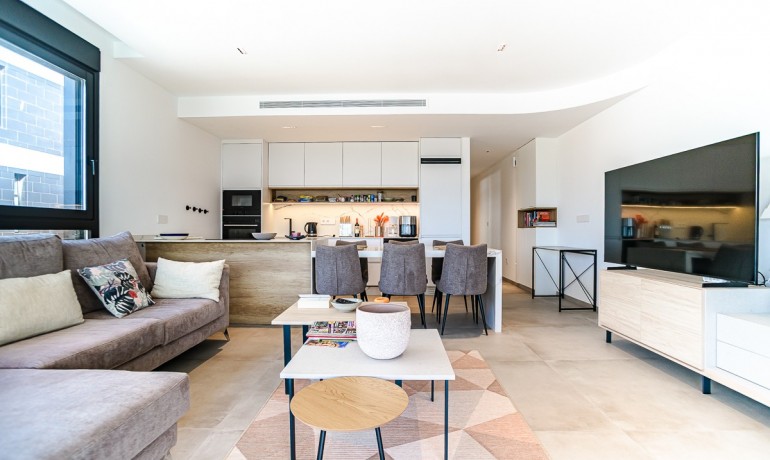 Venta - Apartamento / piso -
LO PAGÁN