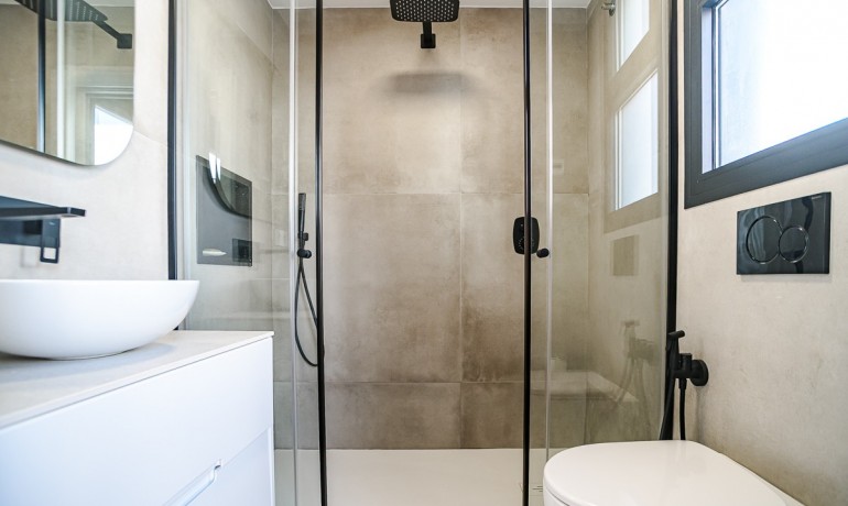 Venta - Apartamento / piso -
LO PAGÁN