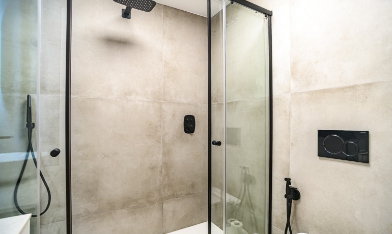 Venta - Apartamento / piso -
LO PAGÁN