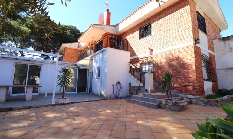 Venta - Apartamento / piso -
Pinar de Campoverde