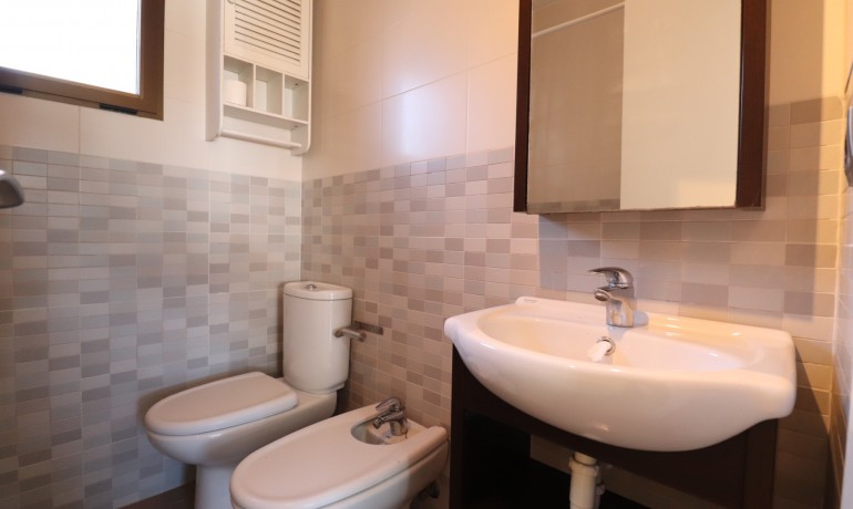 Venta - Apartamento / piso -
Pinar de Campoverde