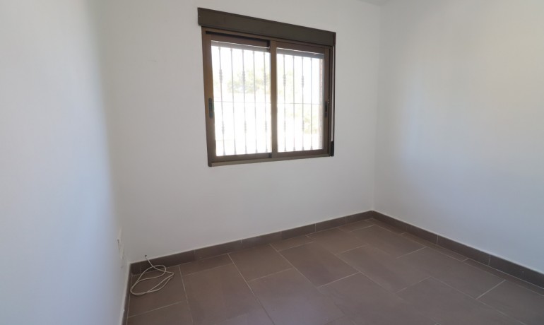 Venta - Apartamento / piso -
Pinar de Campoverde