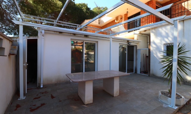 Venta - Apartamento / piso -
Pinar de Campoverde