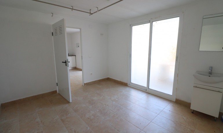 Venta - Apartamento / piso -
Pinar de Campoverde