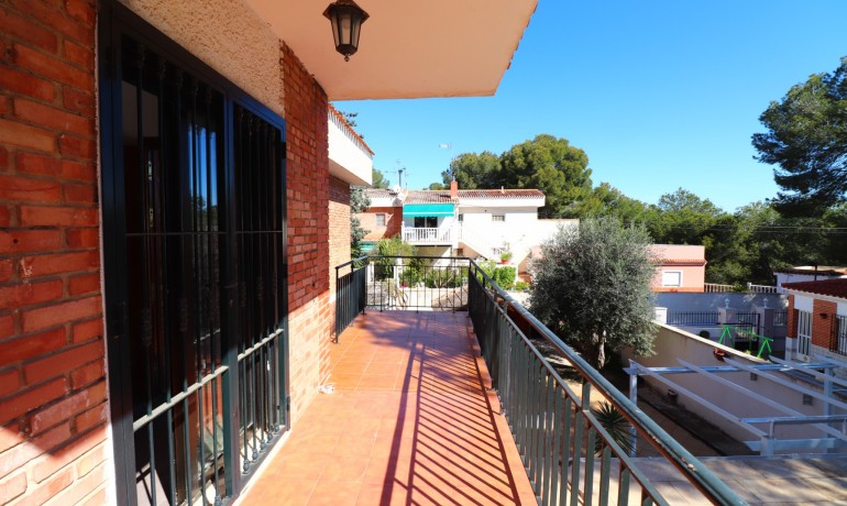 Venta - Apartamento / piso -
Pinar de Campoverde