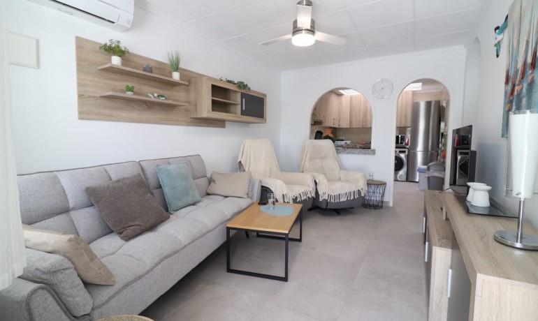 Sale - Apartment / Flat -
Torrevieja - El Chaparral