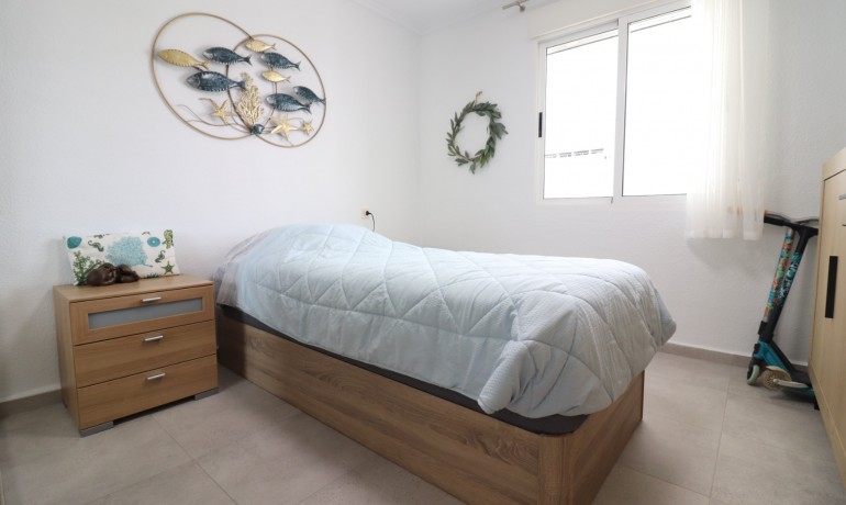 Sale - Apartment / Flat -
Torrevieja - El Chaparral