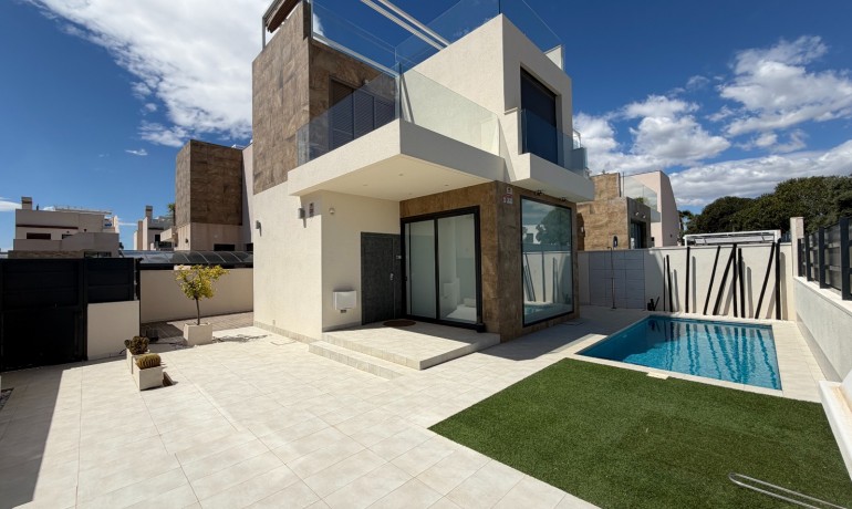Sale - Villa -
Ciudad Quesada - La Laguna