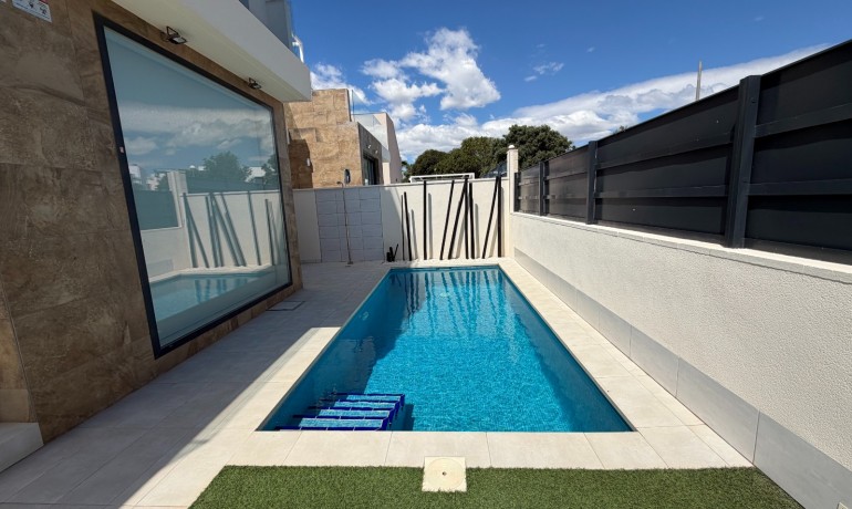 Sale - Villa -
Ciudad Quesada - La Laguna