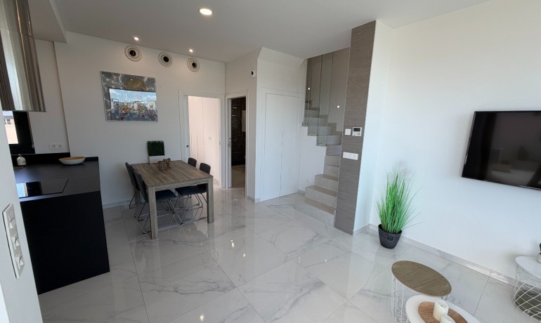 Sale - Villa -
Ciudad Quesada - La Laguna