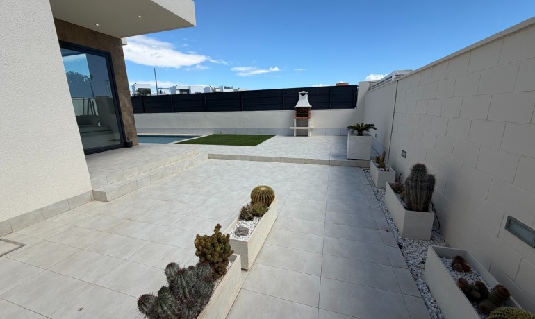 Sale - Villa -
Ciudad Quesada - La Laguna