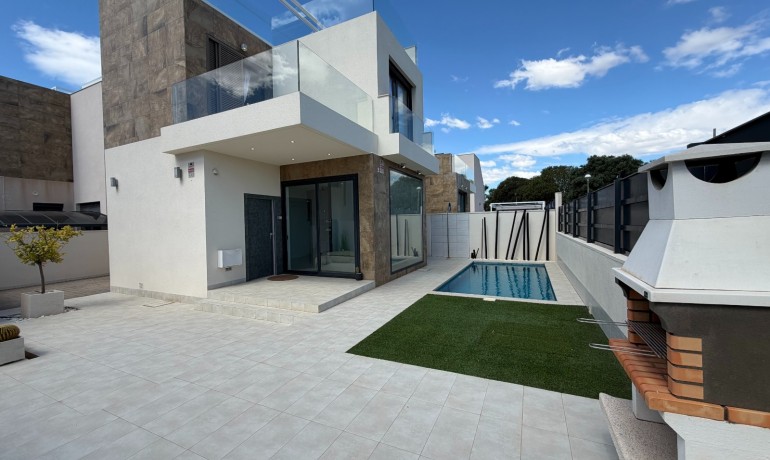 Sale - Villa -
Ciudad Quesada - La Laguna