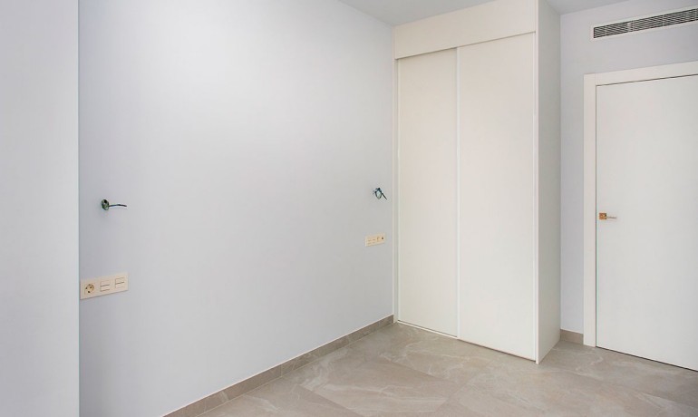 Sale - Apartment / Flat -
Torrevieja - Playa Del Cura