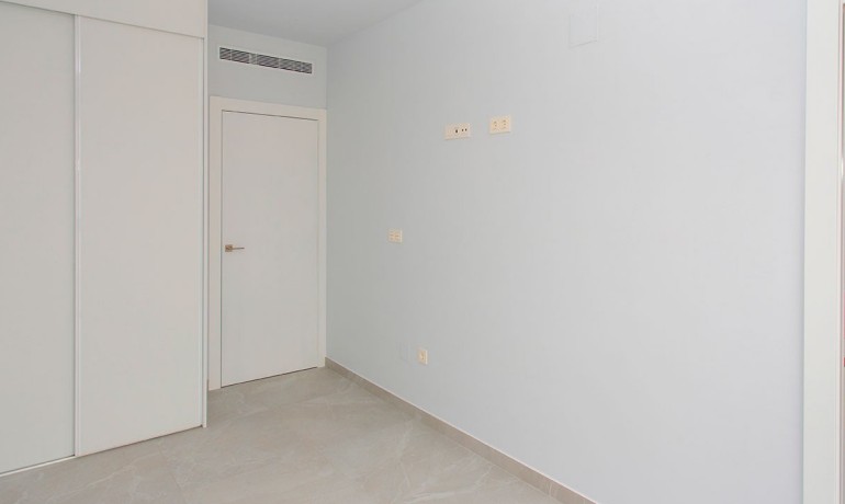 Sale - Apartment / Flat -
Torrevieja - Playa Del Cura