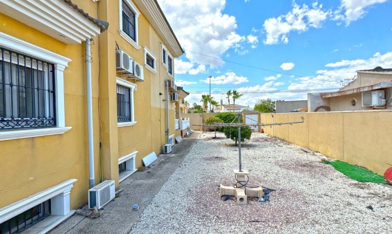 Sale - Villa -
Torrevieja - Los Balcones - Los Altos del Edén
