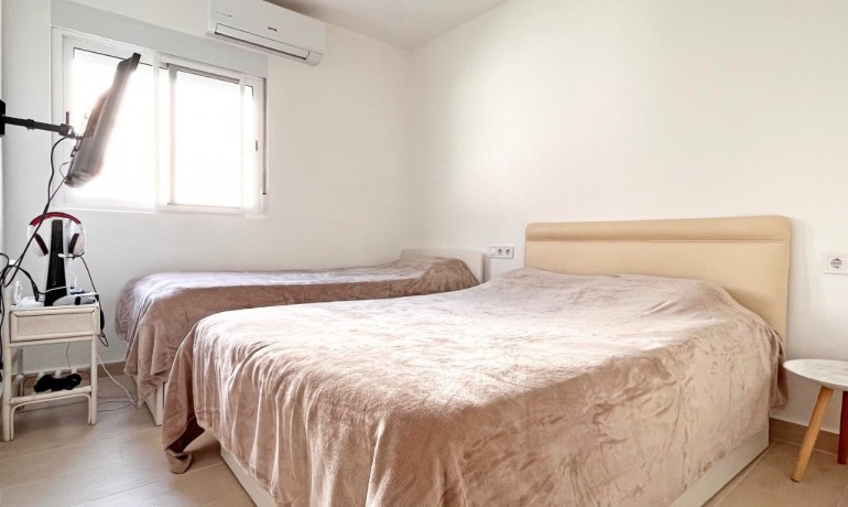 Sale - Apartment / Flat -
Orihuela Costa - Playa Flamenca