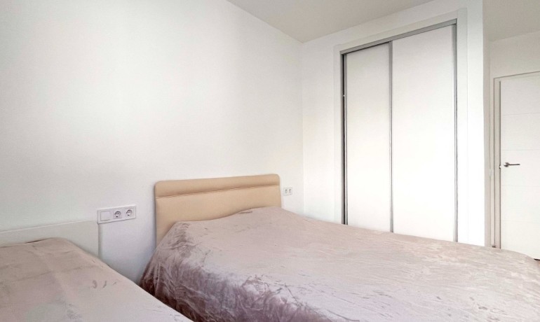 Sale - Apartment / Flat -
Orihuela Costa - Playa Flamenca