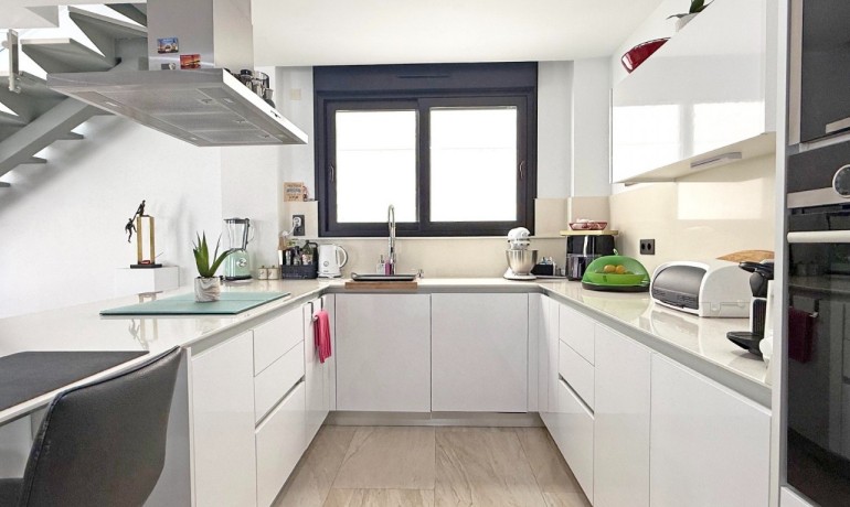 Sale - Villa -
Orihuela Costa - Villamartin