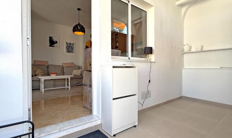 Sale - Apartment / Flat -
Torrevieja - Torrelamata - La Mata