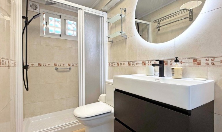 Sale - Apartment / Flat -
Torrevieja - Torrelamata - La Mata