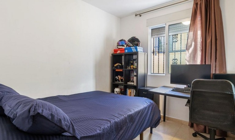 Sale - Villa -
Orihuela Costa - Villamartin