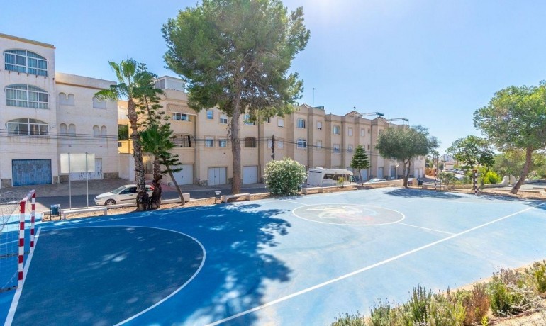 Sale - Villa -
Orihuela Costa - Villamartin