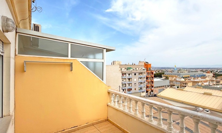 Revente - Appartement / Flat -
Torrevieja