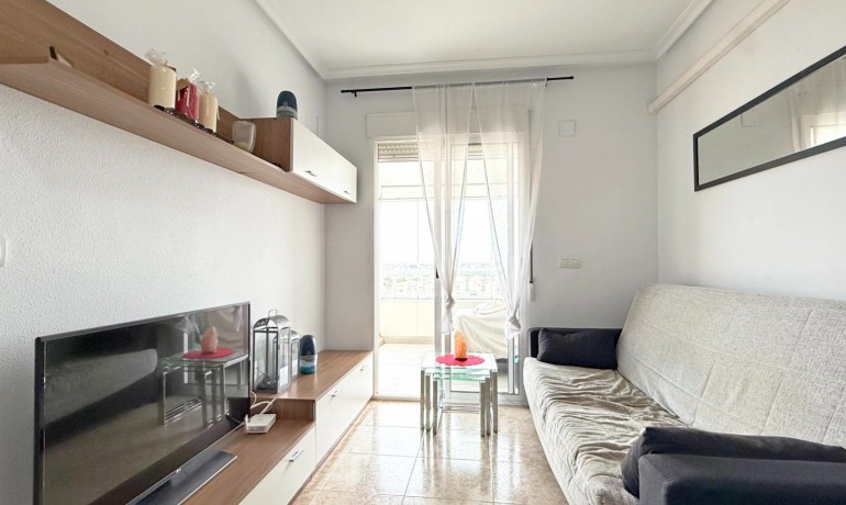 Revente - Appartement / Flat -
Torrevieja