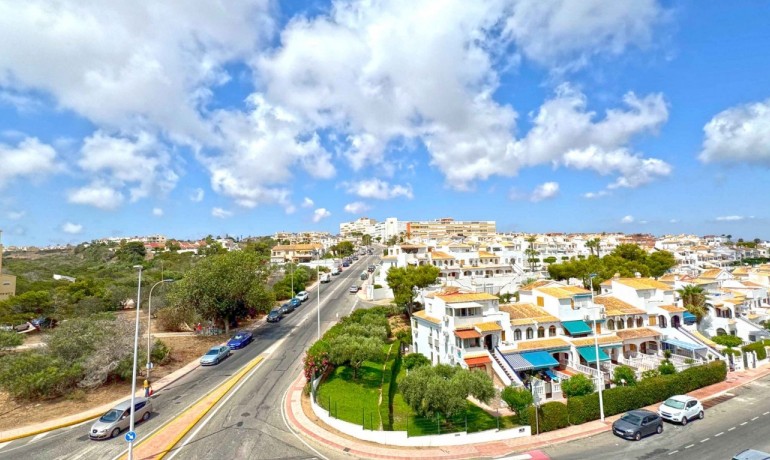 Sale - Apartment / Flat -
Torrevieja - Torrelamata - La Mata
