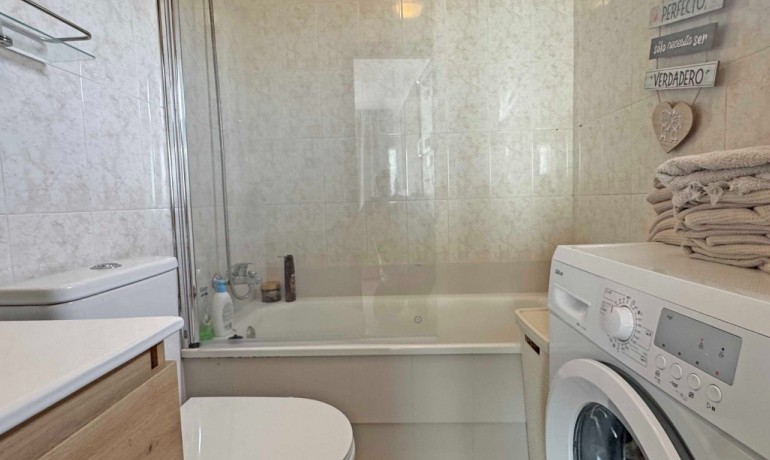 Sale - Apartment / Flat -
Torrevieja - Torrelamata - La Mata