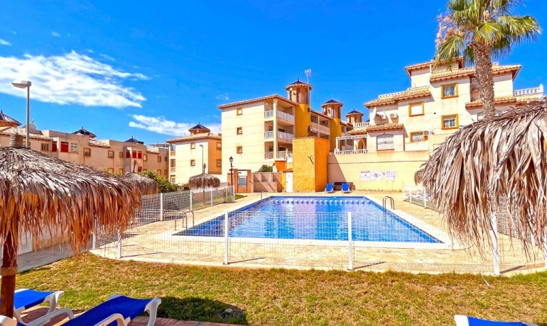 Sale - Apartment / Flat -
Orihuela Costa - Lomas de Cabo Roig