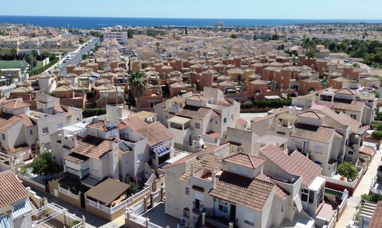 Sale - Apartment / Flat -
Orihuela Costa - Playa Flamenca