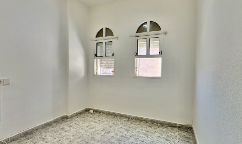 Sale - Apartment / Flat -
Orihuela Costa - Playa Flamenca