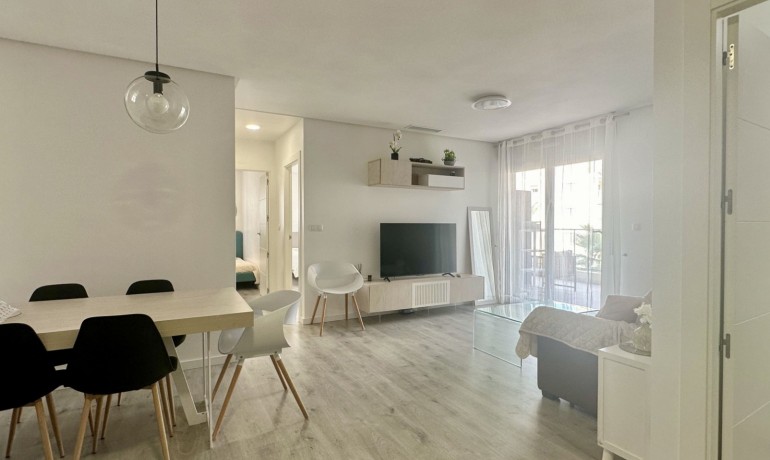 Sale - Apartment / Flat -
Orihuela Costa - Villamartin