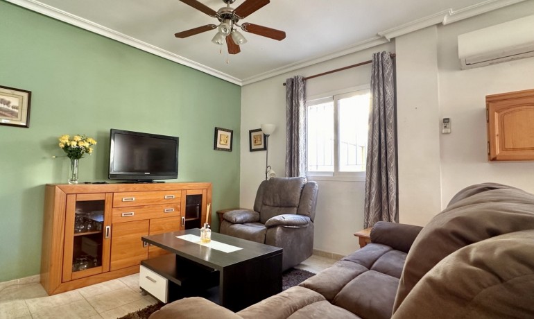 Sale - Apartment / Flat -
Orihuela Costa - Playa Flamenca