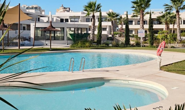 Sale - Apartment / Flat -
Torrevieja - La Veleta