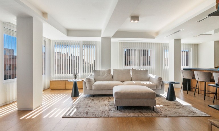 Revente - Appartement / Flat -
Torrevieja