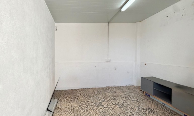 Revente - Appartement / Flat -
Torrevieja