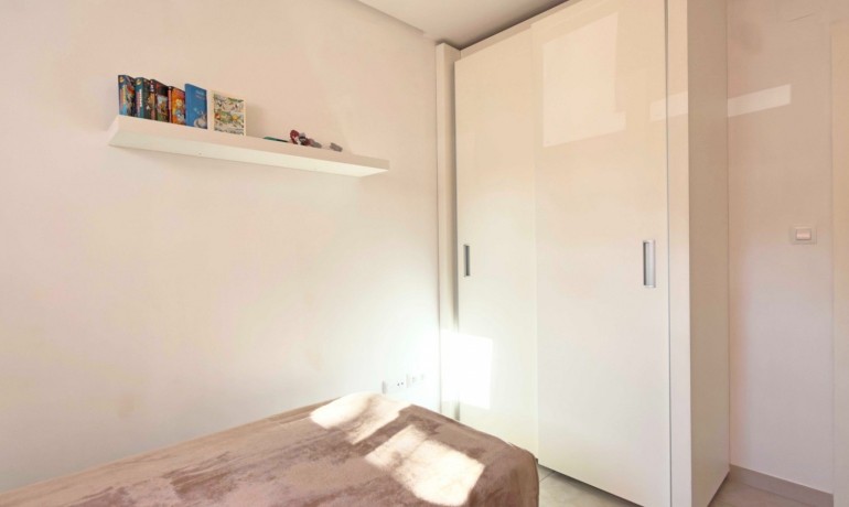 Sale - Apartment / Flat -
Orihuela Costa - Los Dolses