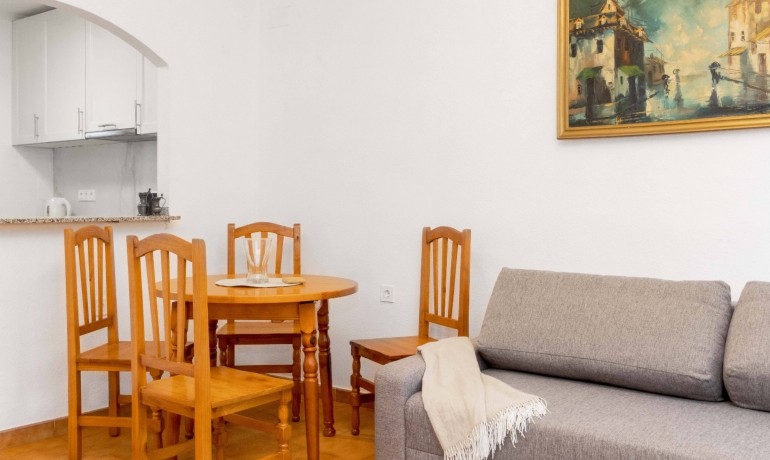 Sale - House -
Orihuela Costa - La Zenia