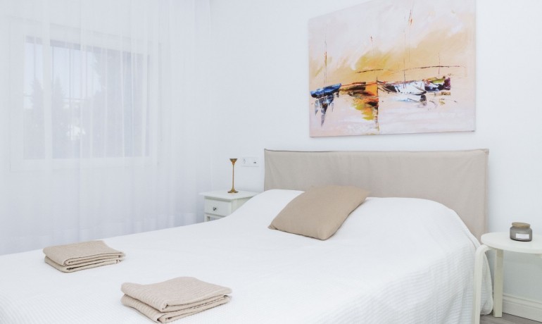 Sale - House -
Orihuela Costa - La Zenia