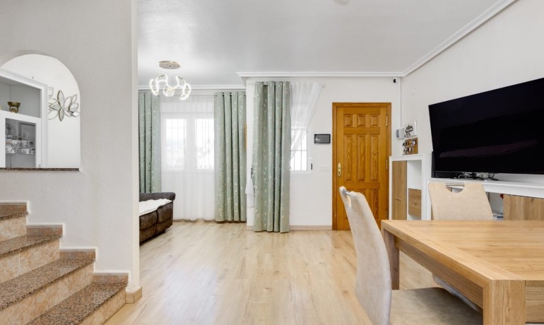 Herverkoop - Huis -
Torrevieja